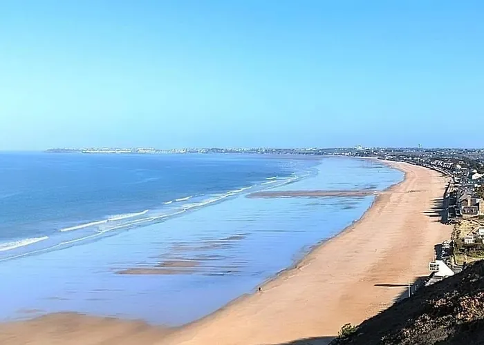 Standing 6 Ou 12 Pers Avec Mon 2 Eme A L'edune De Location Wifi Inclus Piscine Couverte Chauffee A 150m De La Holiday park Jullouville-les-Pins